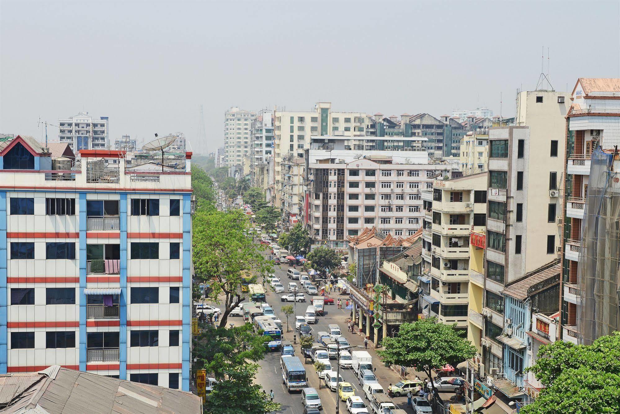 Hotel Grand United - Chinatown Yangon Esterno foto