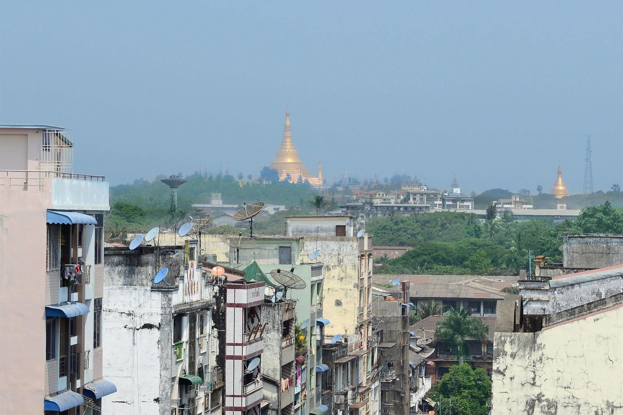 Hotel Grand United - Chinatown Yangon Esterno foto